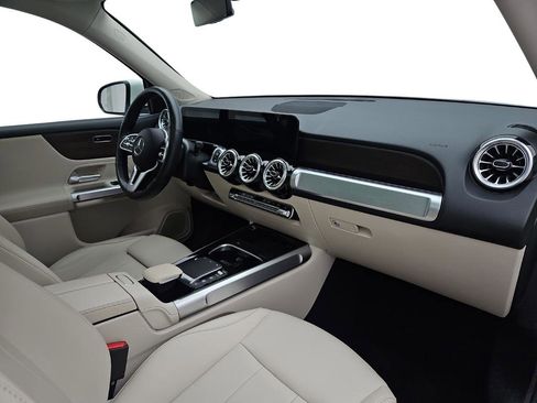 Used 2022 Mercedes-Benz GLB 250 4MATIC image 25