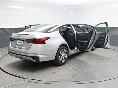 Used 2021 Nissan Altima 2.5 S FWD image 43