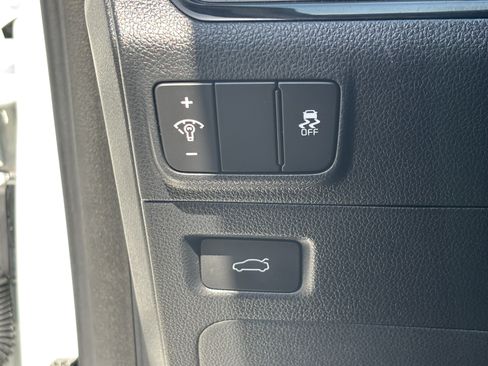 Certified 2026 Kia K5 LXS FWD image 29