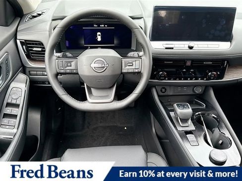 New 2026 Nissan Rogue Platinum image 16