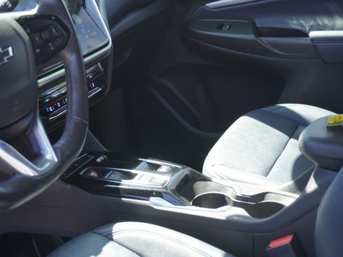Used 2022 Chevrolet Bolt EUV Premier FWD image 20