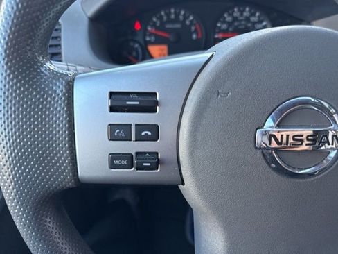 Used 2021 Nissan Frontier SV image 20