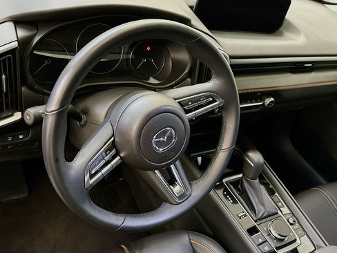 Used 2025 MAZDA CX-50 AWD 2.5 Hybrid w/ Premium Pkg image 18