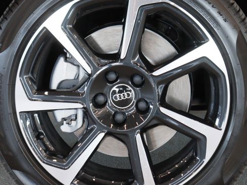 New 2025 Audi Q3 2.0T Premium Plus image 7