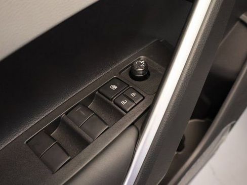 New 2026 Toyota Corolla Cross L image 10