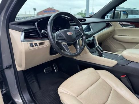 Used 2019 Cadillac XT5 Premium Luxury FWD image 21