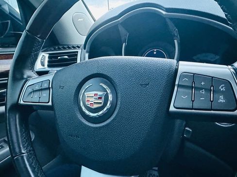 Used 2011 Cadillac SRX Luxury image 11