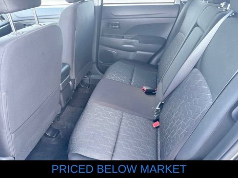 Used 2025 Mitsubishi Outlander Sport LE AWD/4WD image 8
