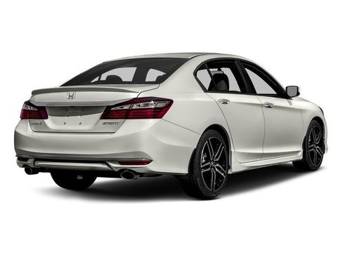 Used 2017 Honda Accord Sport image 3