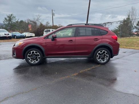 Used 2017 Subaru Crosstrek 2.0i Limited AWD/4WD image 5