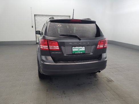 Used 2019 Dodge Journey SE FWD image 6