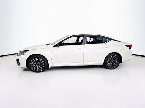 New 2026 Nissan Altima 2.5 SV FWD image 8