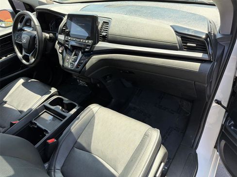 Used 2024 Honda Odyssey Elite image 13