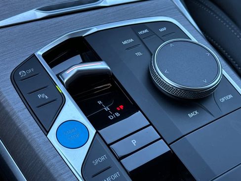 Used 2025 BMW i4 eDrive40 w/ Premium Package image 22