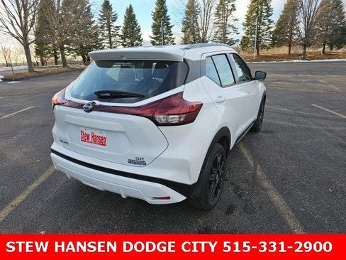 Used 2024 Nissan Kicks SR image 6