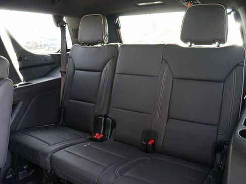 New 2026 GMC Yukon Elevation image 16