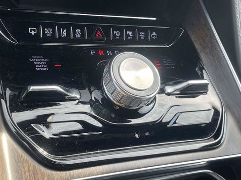 Used 2022 Jeep Grand Wagoneer Series I AWD/4WD image 23