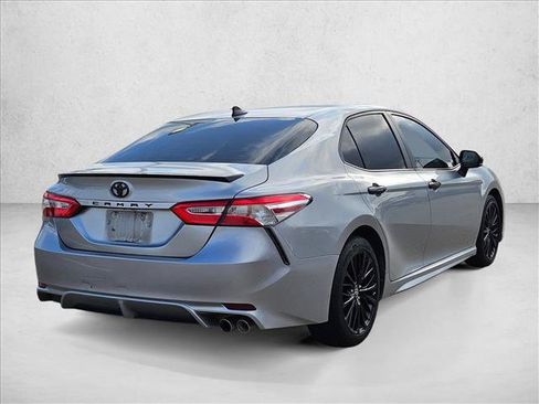 Used 2020 Toyota Camry SE FWD image 6