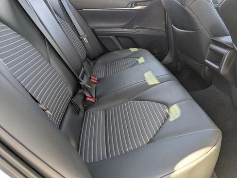 Used 2023 Toyota Camry SE image 18