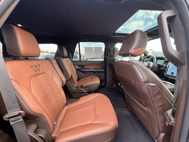 Used 2023 Ford Expedition King Ranch AWD/4WD image 16