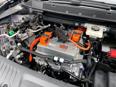 Used 2024 Chevrolet Equinox EV LT image 36