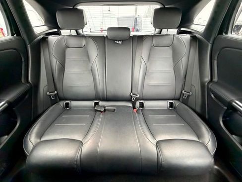 Used 2022 Mercedes-Benz GLA 250 4MATIC image 15