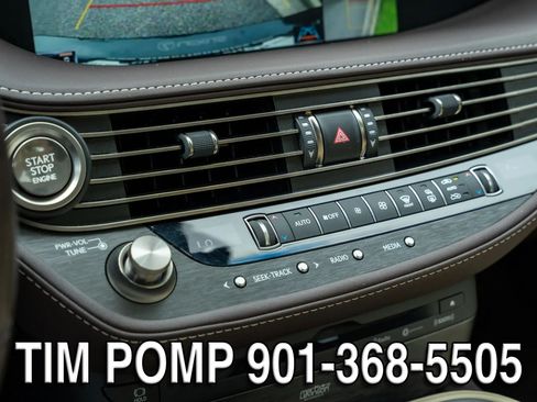 Used 2019 Lexus LS 500 w/ Interior Upgrade Package RWD image 22