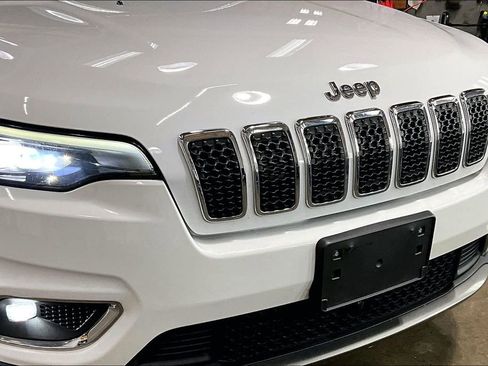 Used 2022 Jeep Cherokee Limited AWD/4WD image 28