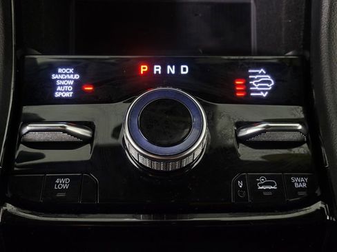 Used 2022 Jeep Grand Cherokee Trailhawk w/ Luxury Tech Group III image 27