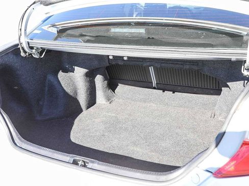 Used 2014 Toyota Camry LE image 25