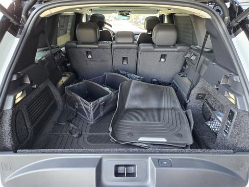 New 2026 Land Rover Range Rover Long Wheelbase SE image 15