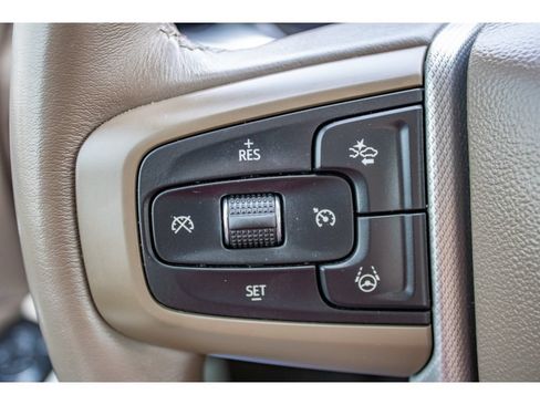 Used 2024 GMC Yukon Denali w/ Advanced Technology Package AWD/4WD image 40