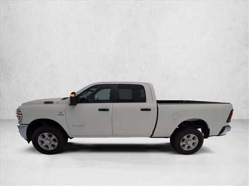 New 2026 RAM 2500 Big Horn AWD/4WD image 9