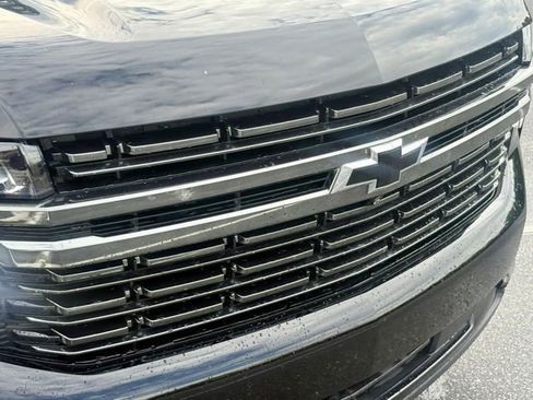 Used 2022 Chevrolet Tahoe RST w/ Luxury Package AWD/4WD image 13