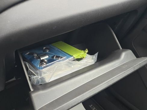 Used 2019 Chevrolet Equinox LT image 33