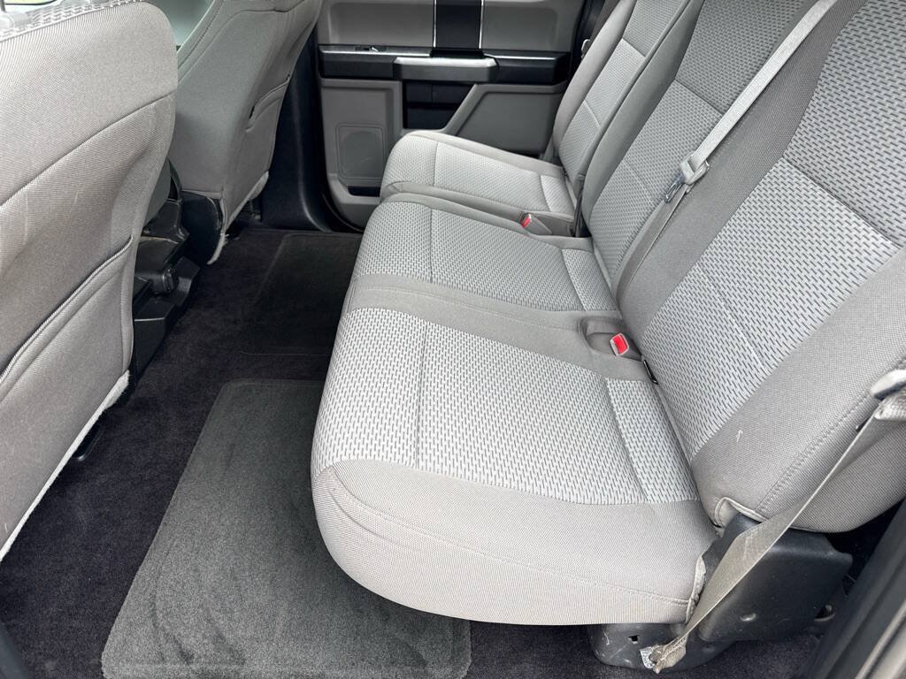 Used 2017 Ford F150 XLT AWD/4WD image 11