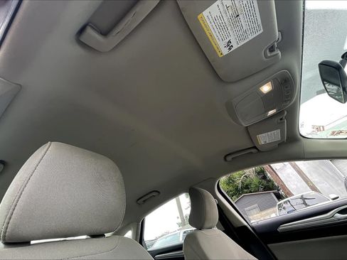 Used 2017 Ford Fusion S FWD image 22