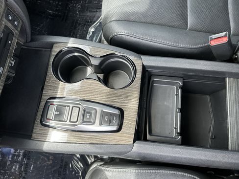Used 2018 Honda Pilot Elite image 23