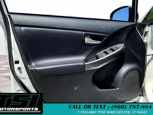Used 2013 Toyota Prius Three image 23