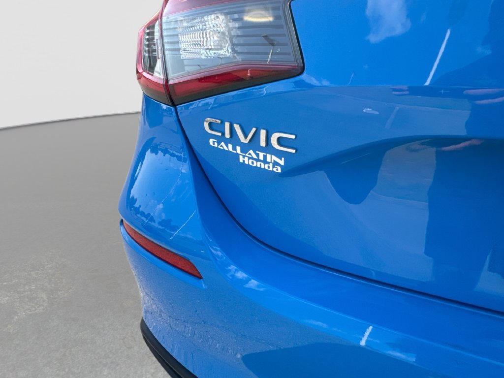 Used 2025 Honda Civic Sport image 18