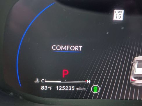 Used 2022 Acura MDX SH-AWD w/ Advance Package image 21