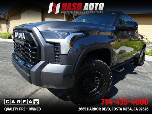 Used 2025 Toyota Tundra Limited AWD/4WD image 14