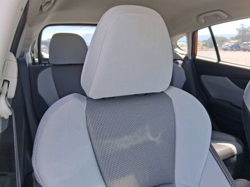 Used 2019 Subaru Crosstrek 2.0i Premium AWD/4WD image 9