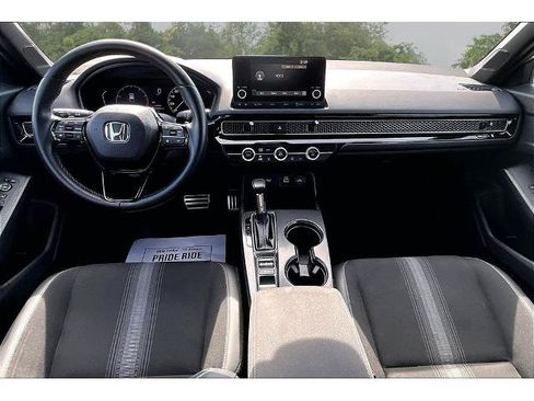 Used 2023 Honda Civic Sport image 5