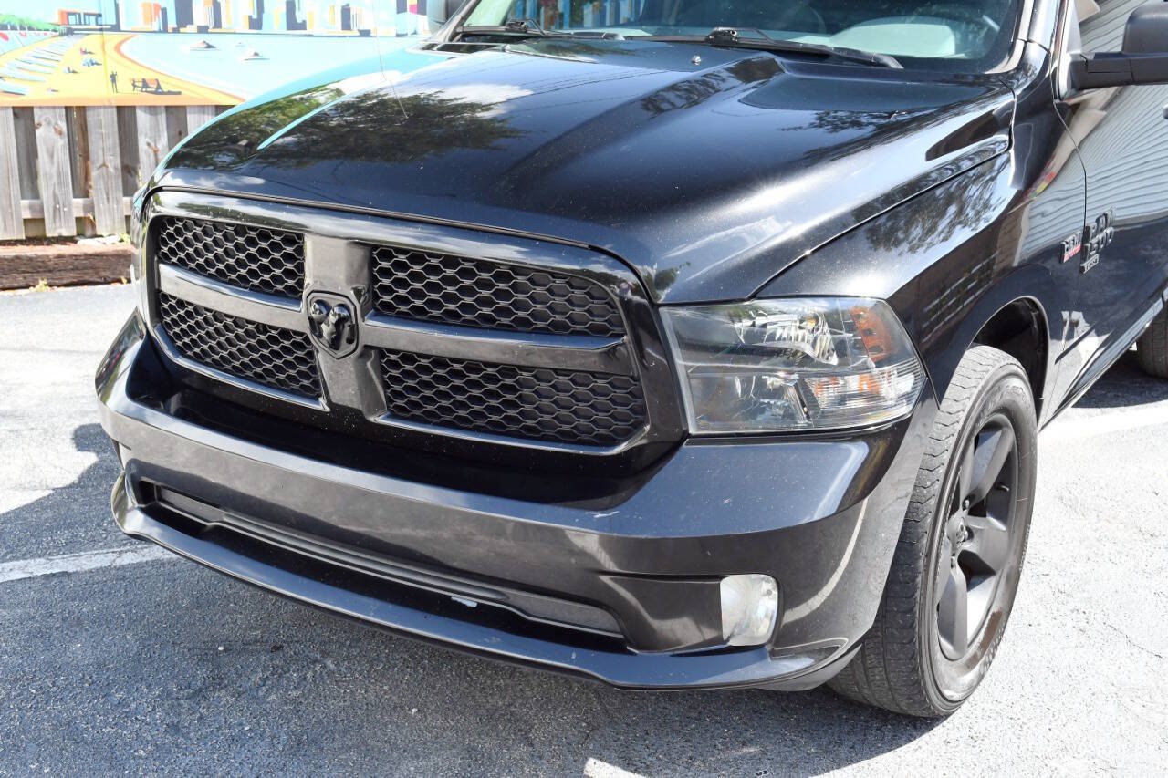 Used 2019 RAM 1500 Express w/ Express Value Package RWD image 5