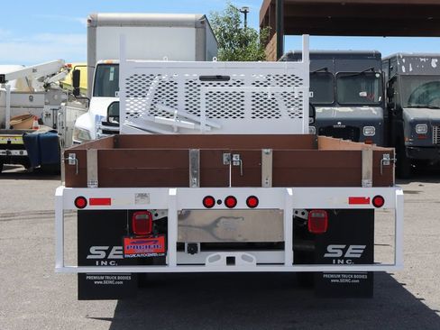 Used 2023 Ford F550 2WD Regular Cab Super Duty image 7