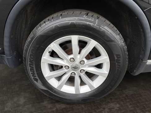 Used 2019 Dodge Durango SXT AWD/4WD image 36