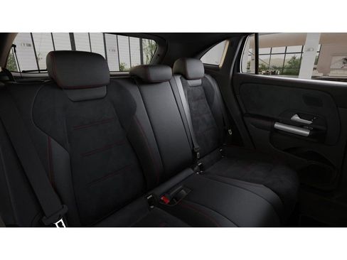 New 2026 Mercedes-Benz GLA 250 4MATIC image 5