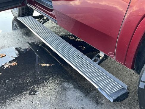 Certified 2024 Jeep Grand Wagoneer L 4WD image 13