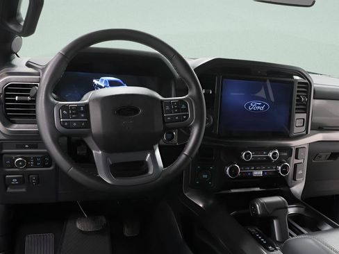 Used 2025 Ford F150 Lariat AWD/4WD image 9